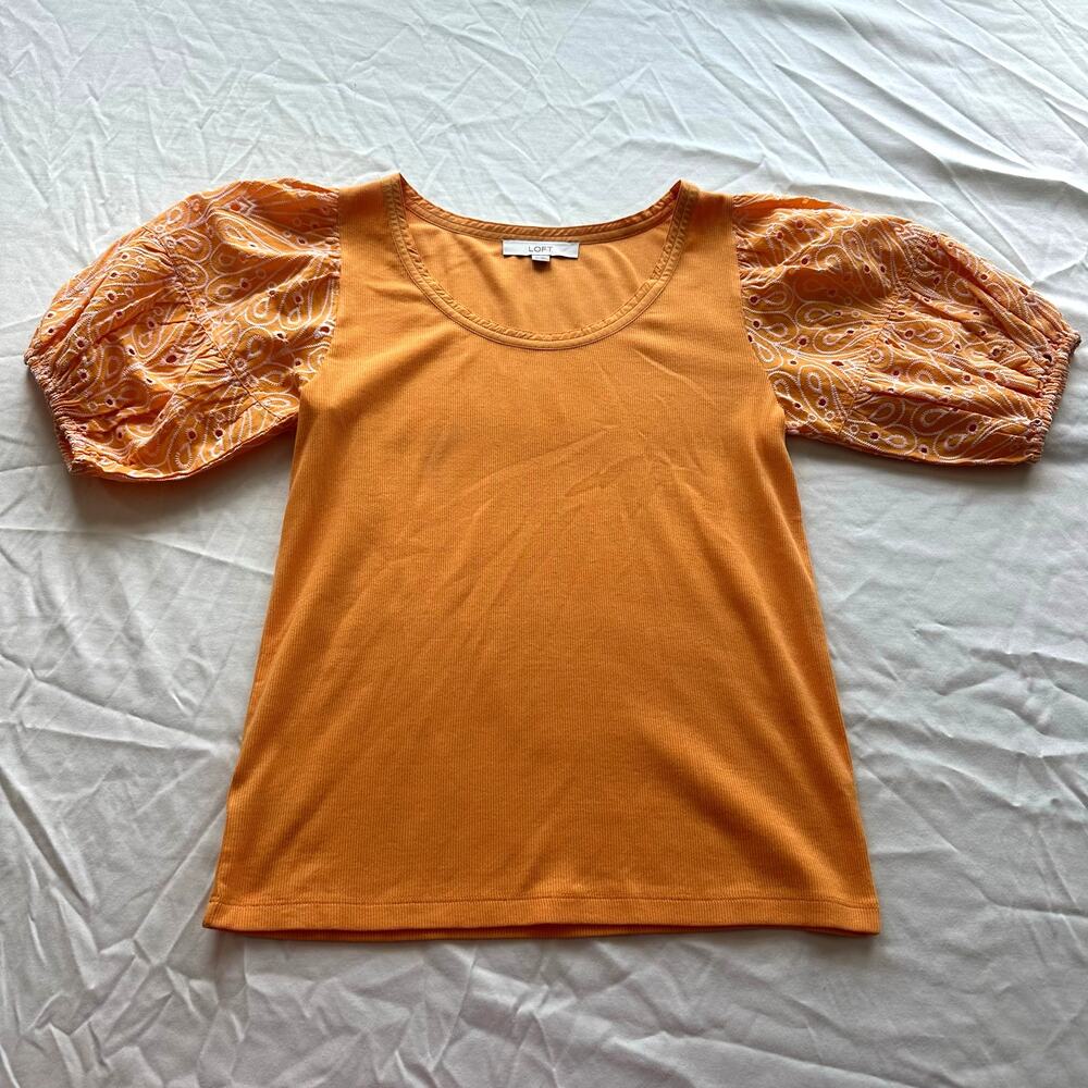 Ann Taylor LOFT Orange, Puffed Sleeves, Bandana Embroidery, Ribbed Top- M - Picture 2 of 9